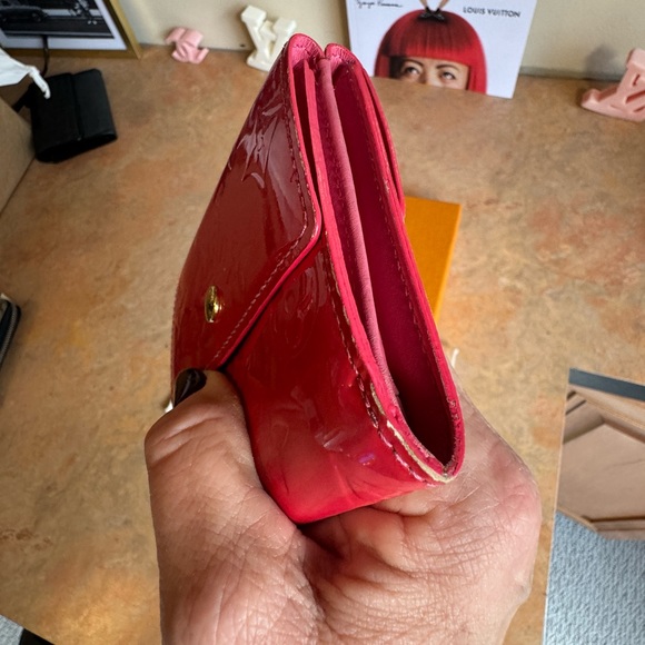 Louis Vuitton Vernis Wallet - Picture 6 of 9